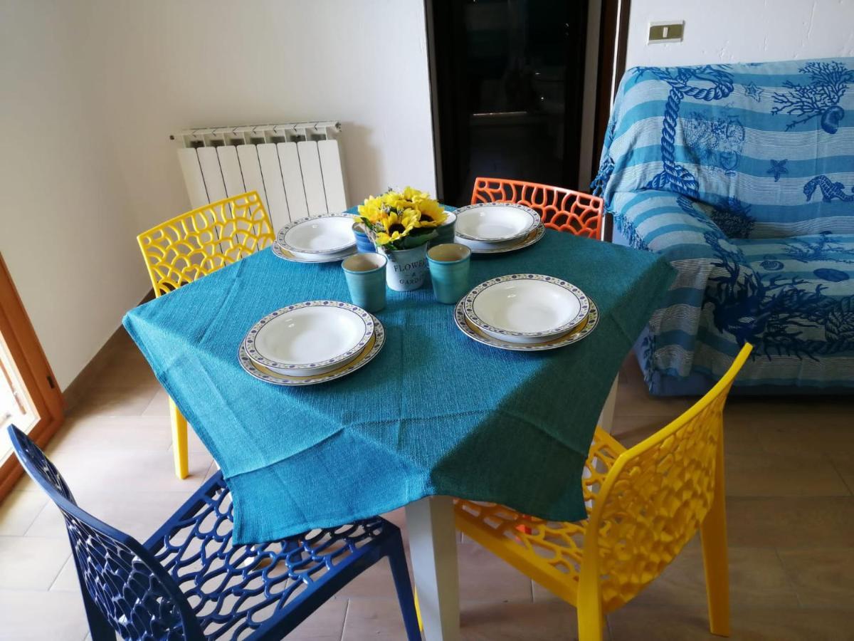 La Dolce Vita - Apartment With Shared Pool And Large Terrace Lido delle Nazioni Ngoại thất bức ảnh