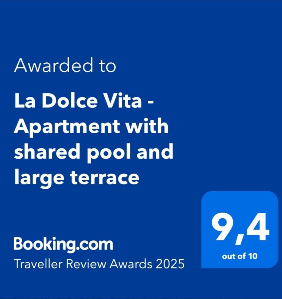 La Dolce Vita - Apartment With Shared Pool And Large Terrace Lido delle Nazioni Ngoại thất bức ảnh